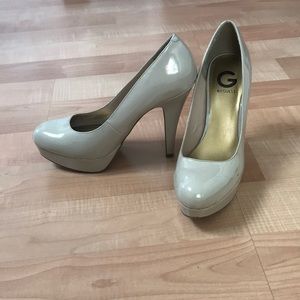 Nude patent heels